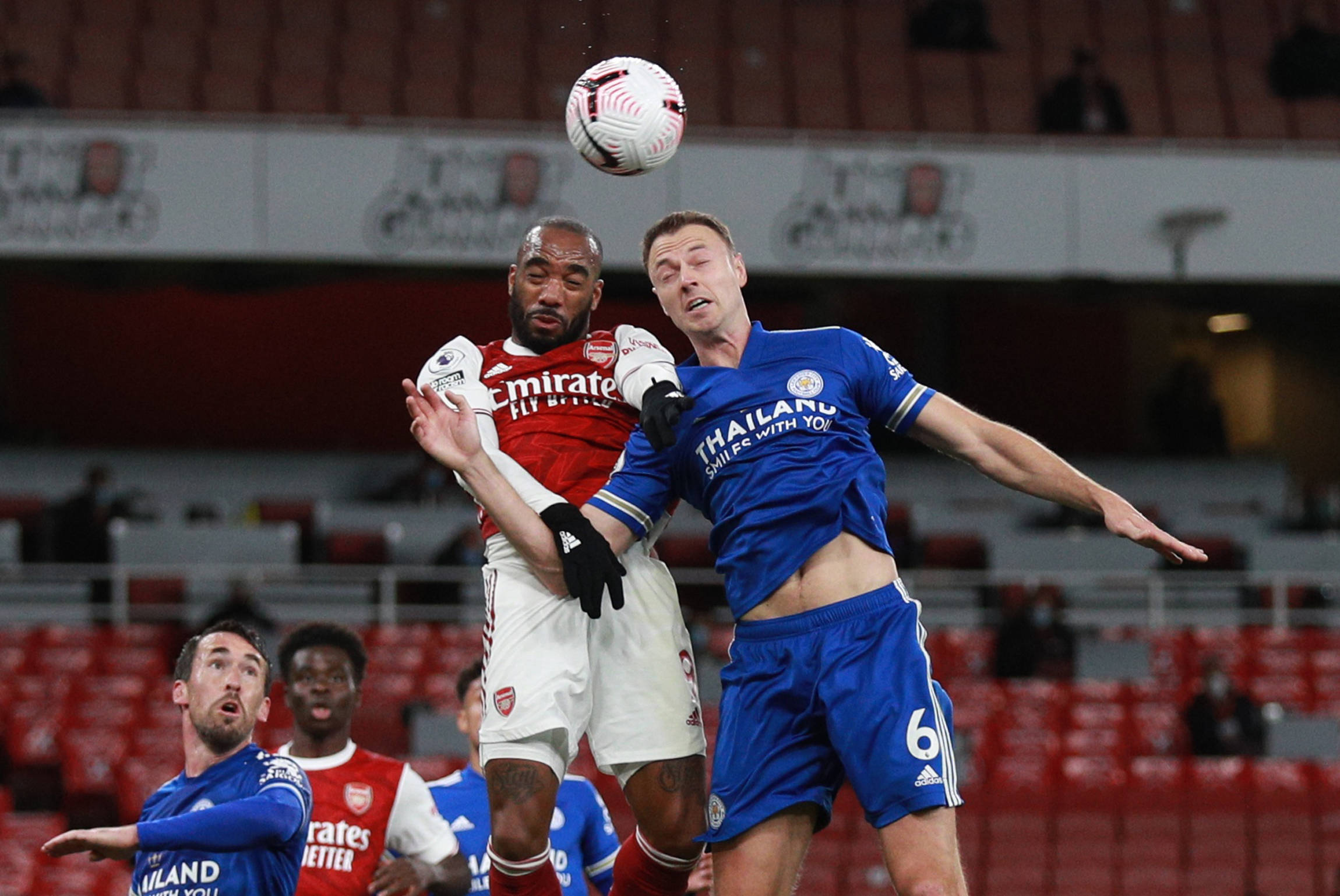 不仅仅依靠 不仅仅依靠